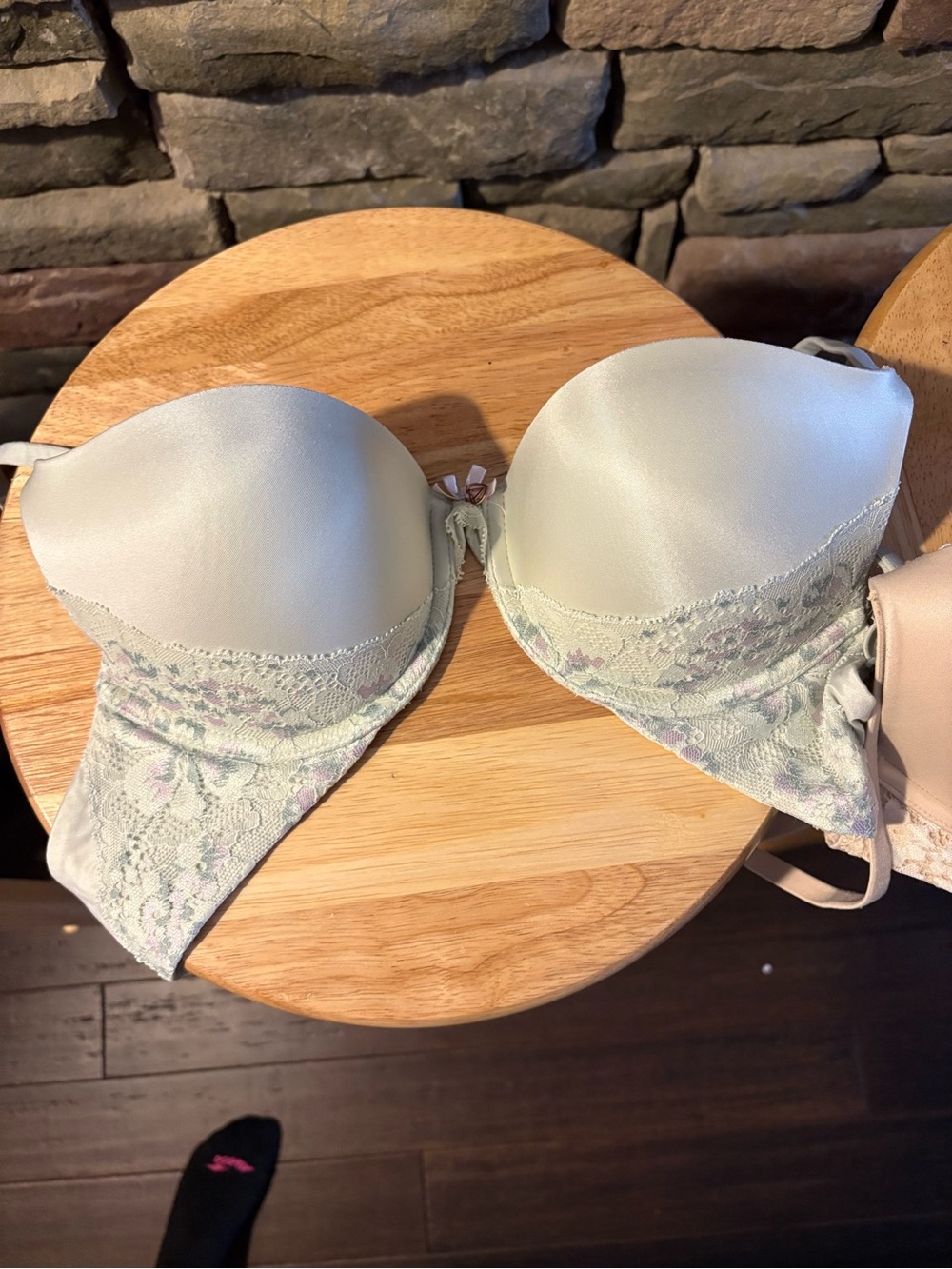 Victoria's Secret Strapless Lace-Trim Bra in Pale Cream